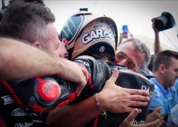 Bezzecchi baggage Misano pole, Marc Marquez off the entrance row