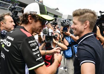 Valentino Rossi and Casey Stoner reignite MotoGP rivalry in karting day