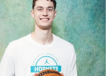 Charles Lee on Ryan Kalkbrenner: “I believe that he simply brings it on each ends of the ground”