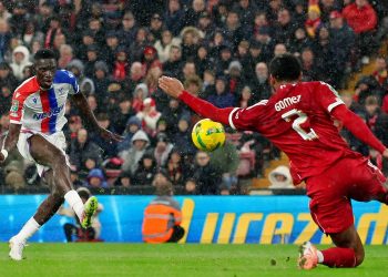 Slot’s first-team stars worse than kids Slot’s first-team stars worse than kids