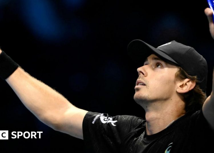 ATP Finals: Alex de Minaur recovers from ‘a darkish place’ to maintain bid alive and ship Carlos Alcaraz via ATP Finals: Alex de Minaur recovers from ‘a darkish place’ to maintain bid alive and ship Carlos Alcaraz via